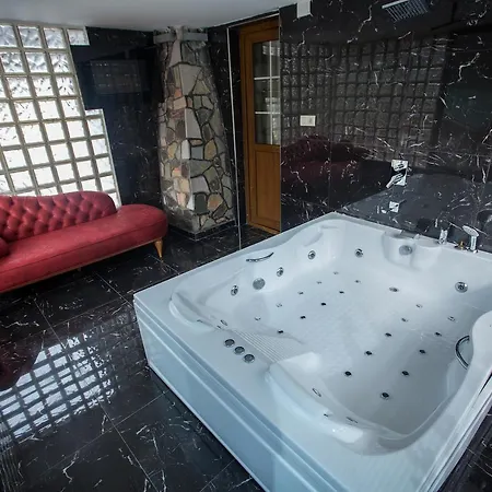 Abant Bahceli Kosk Homestay Akcaalan