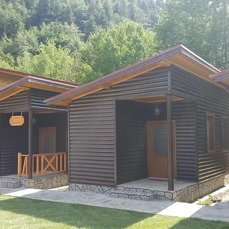 Abant Bahceli Kosk Homestay Akcaalan