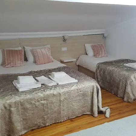 Abant Bahceli Kosk Homestay